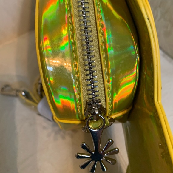 DELiAs x Dolls Kill Taxi Cab Novelty Crossbody Shoulder Bag Purse NWT - Picture 6 of 8